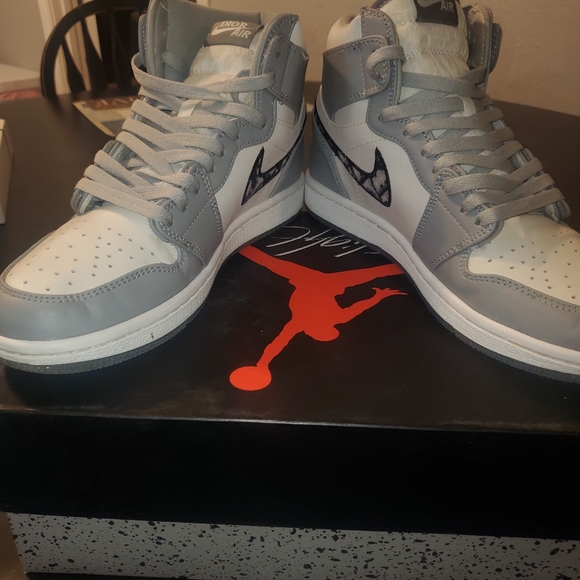 Air Dior Size 9.5 - Picture 4 of 5